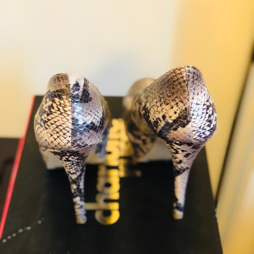 Shoes - Picture 3 of 3